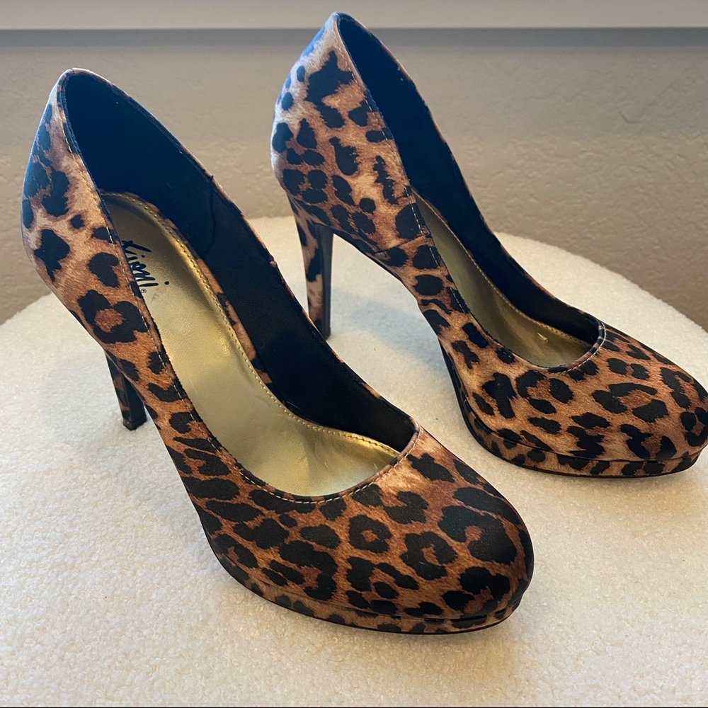 FIONI Leopard Print High Heels